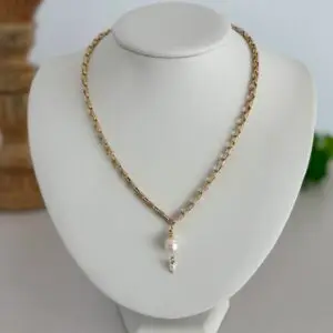 Pearl Pendant Necklace