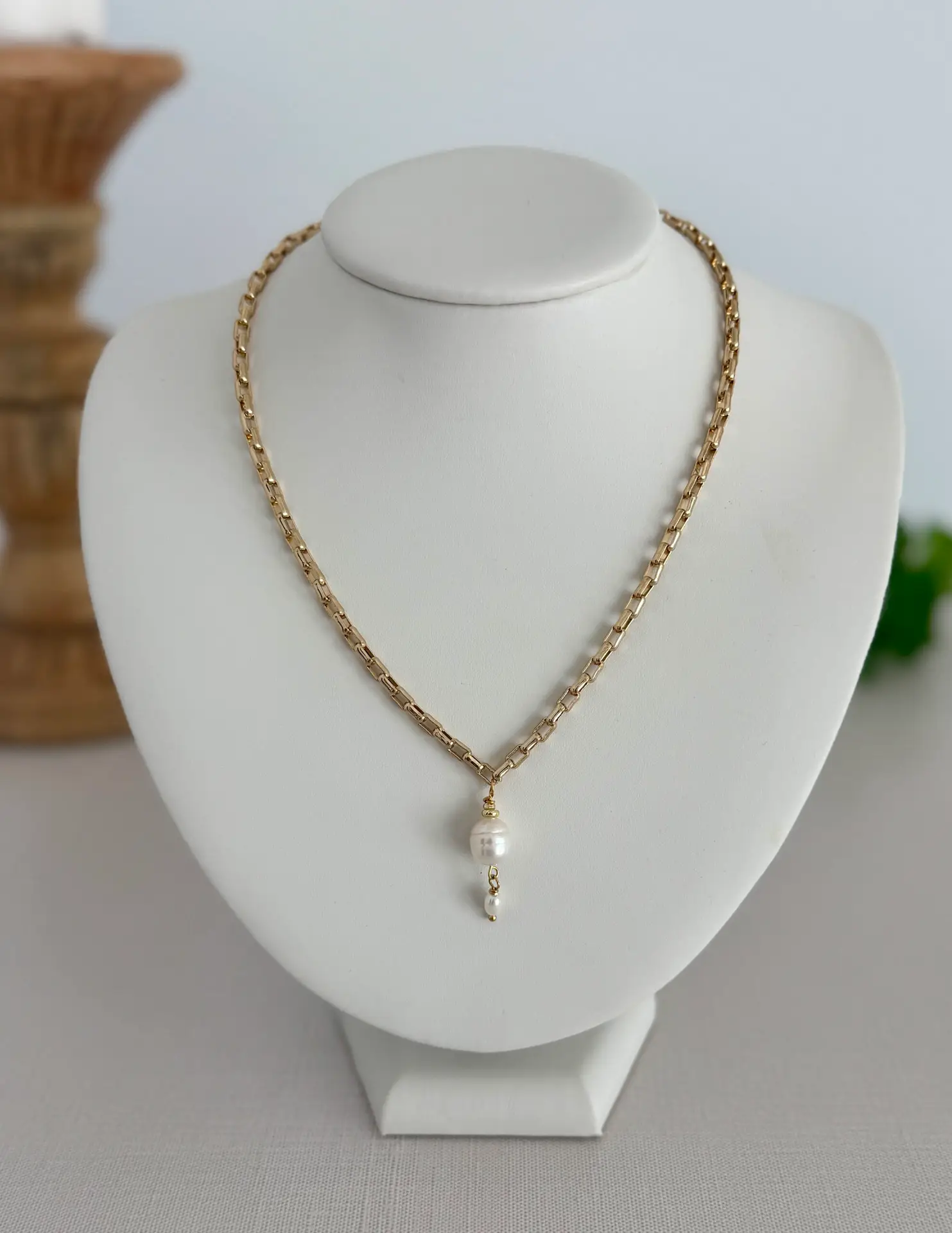 Pearl Pendant Necklace