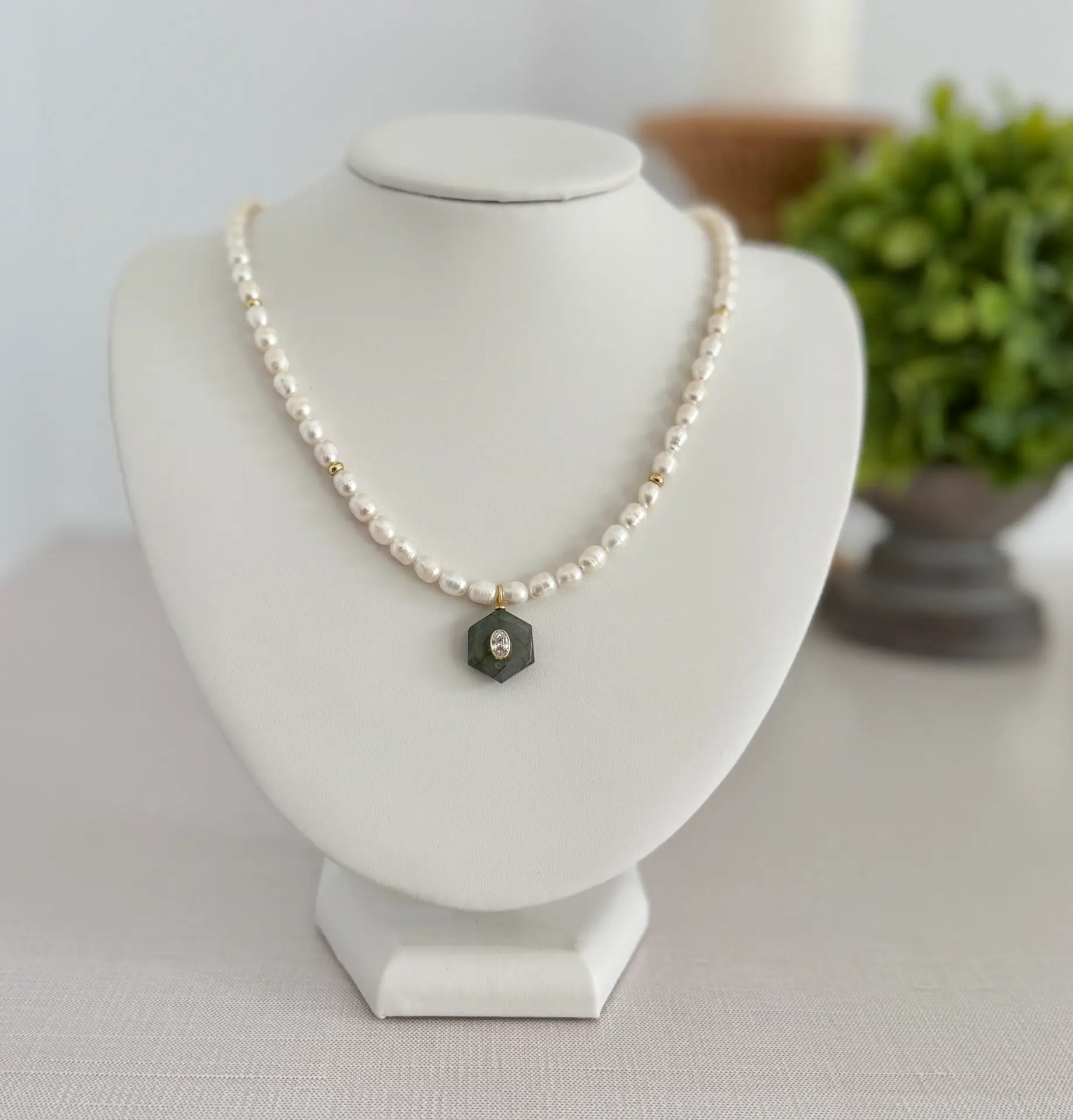 Pearl and Labradorite Necklace 16”