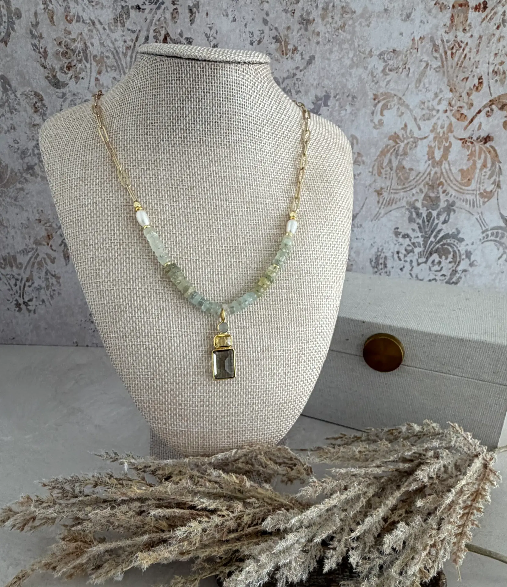 Beautiful Gemstone Pendant necklace